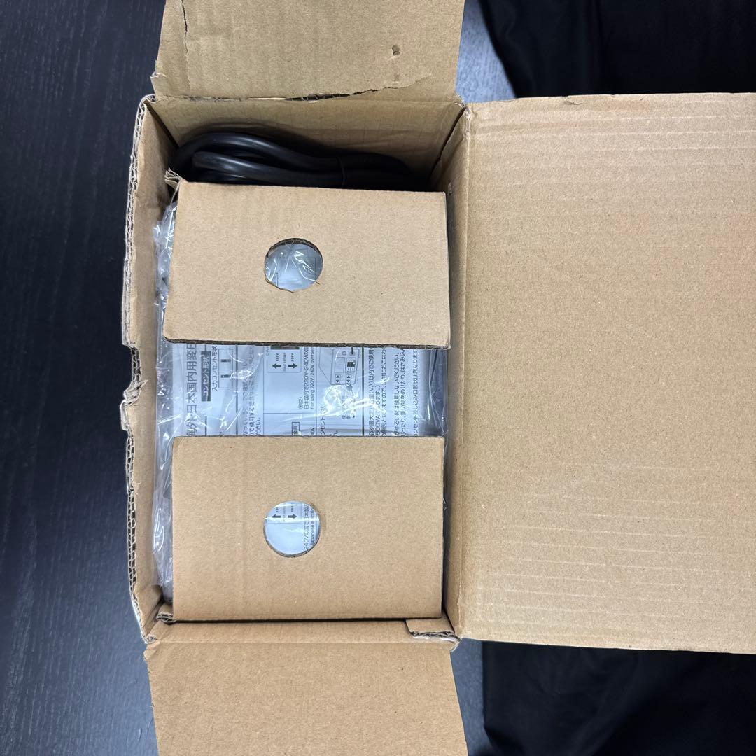 タ*ノ様 【未使用品】海外・日本国内用変圧器　TTS-151C 定格容量1500