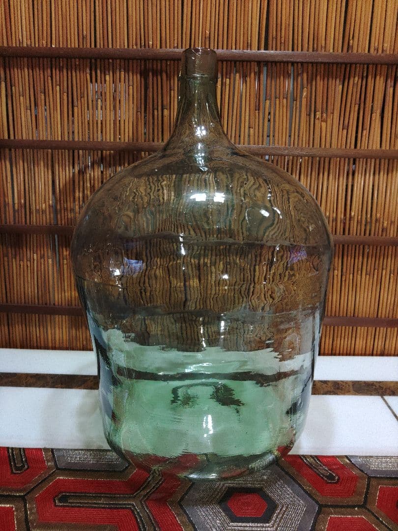 特大瓶　デミジョンボトル　グリーン　昭和レトロモダン　かわいいガラス瓶　ガラス製