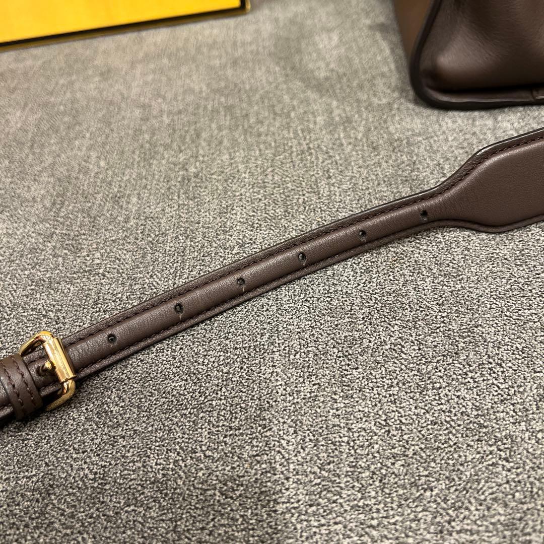 FENDI ピーカブー　ミニピーカブー　ブラウン