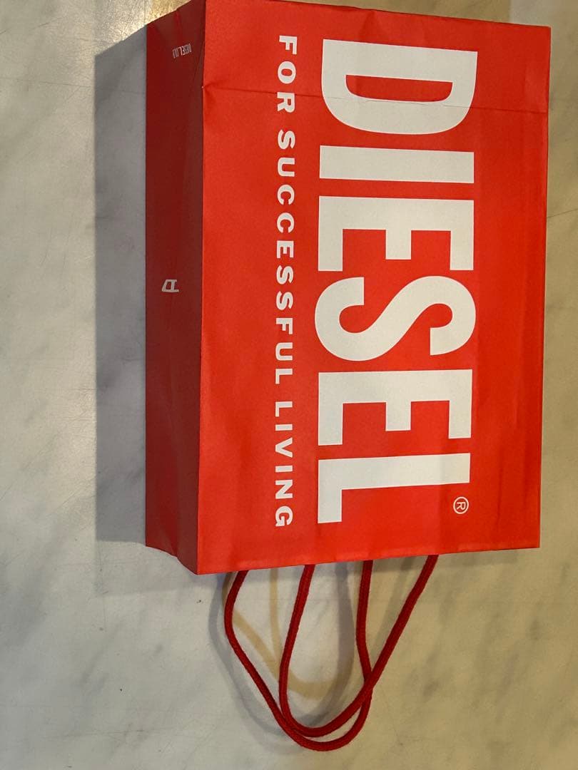 DIESEL 三つ折り財布