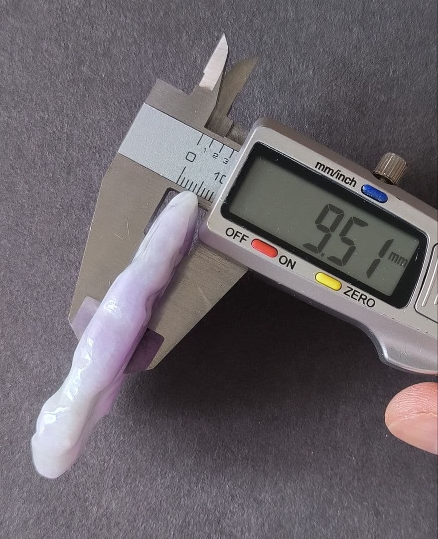 ミャンマー産ラベンダー本翡翠のルース①