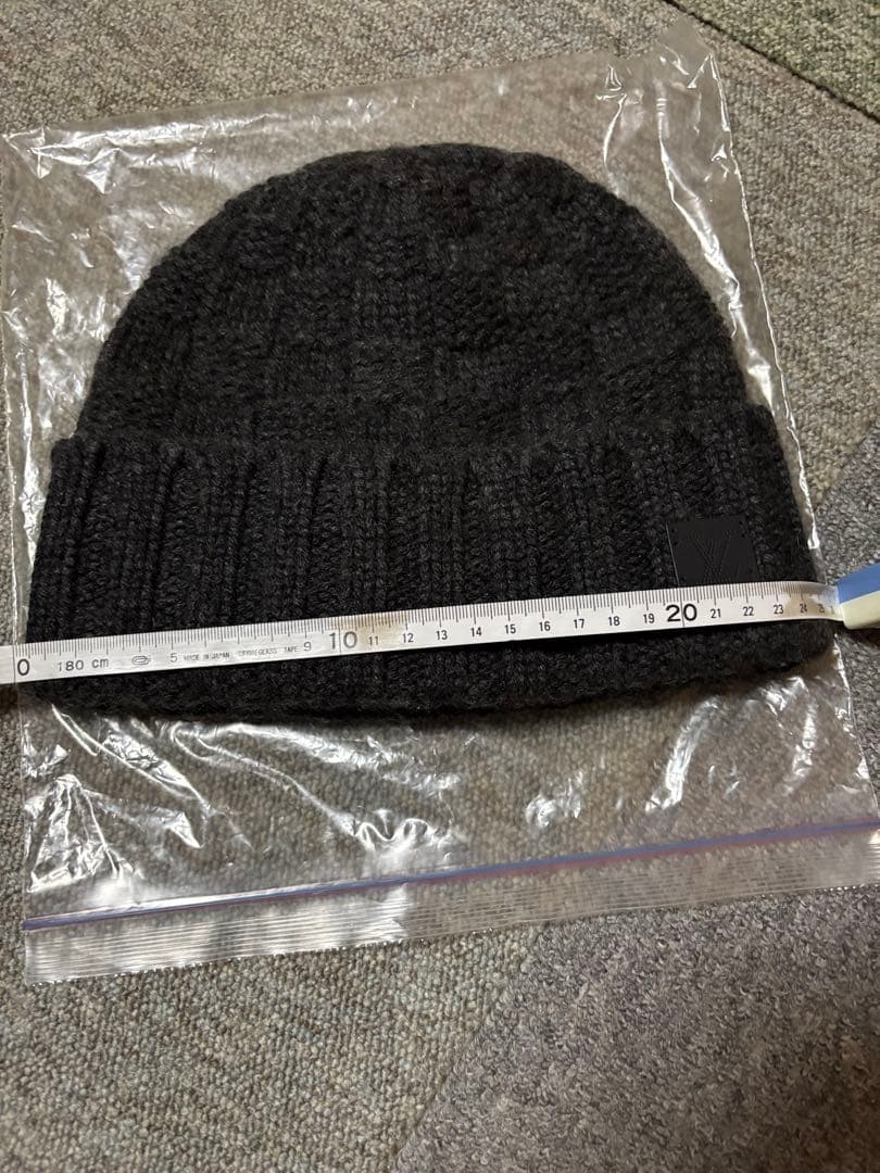 LOUIS VUITTON ダークグレー ニットビーニー