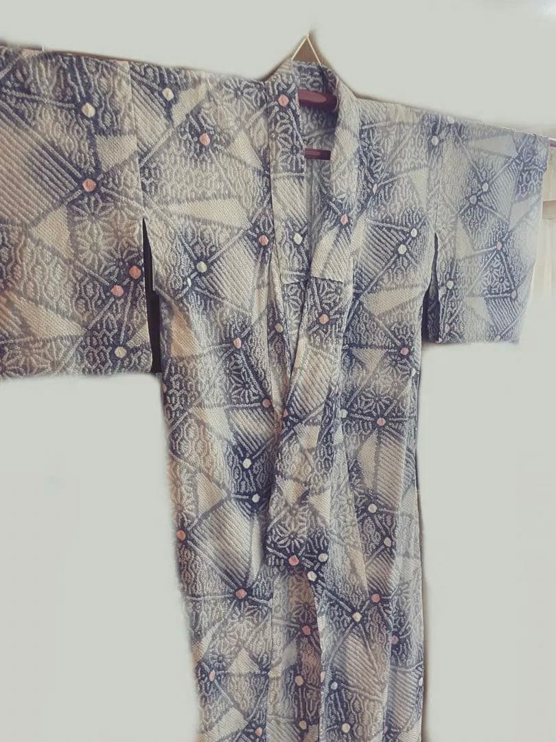 高級浴衣　有松絞り　身丈153 白紺　パステルカラー　有松鳴海絞り　切嵌吉祥文