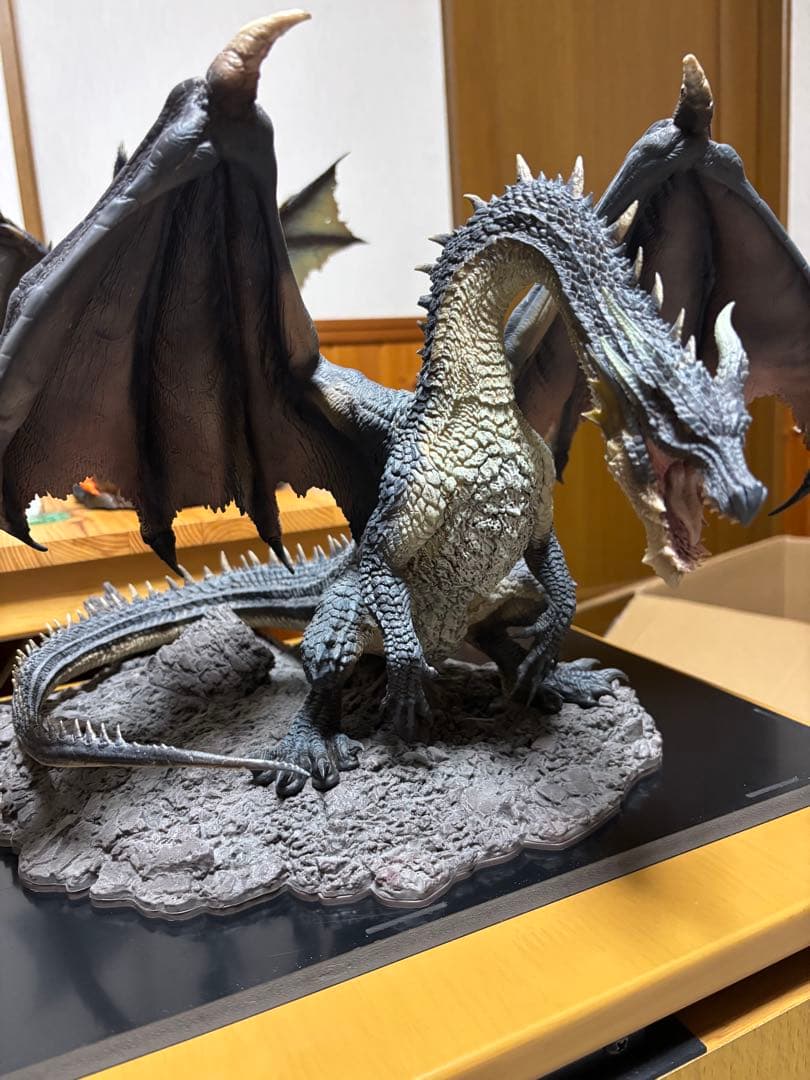 モンスターハンター　フィギュア　ミラボレアス　クリエイターズモデル