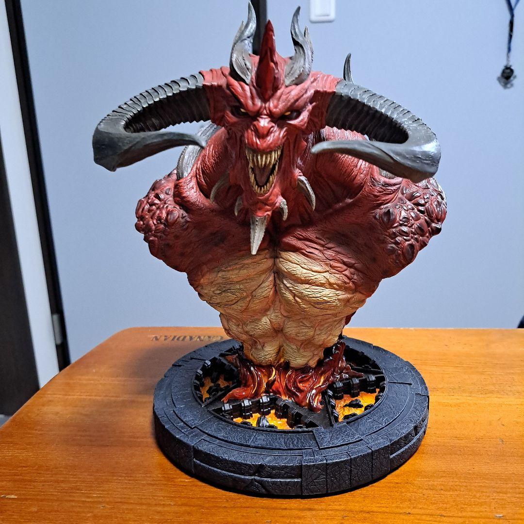 ディアブロ ポリストーンフィギュア　約25cm　箱付き