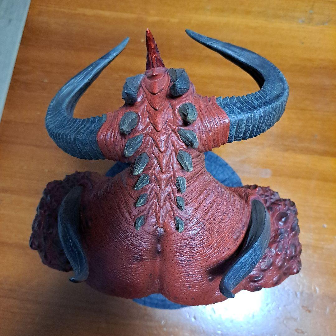 ディアブロ ポリストーンフィギュア　約25cm　箱付き