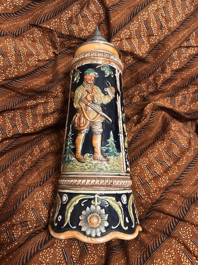 希少レトロ　陶器製ビールジョッキ