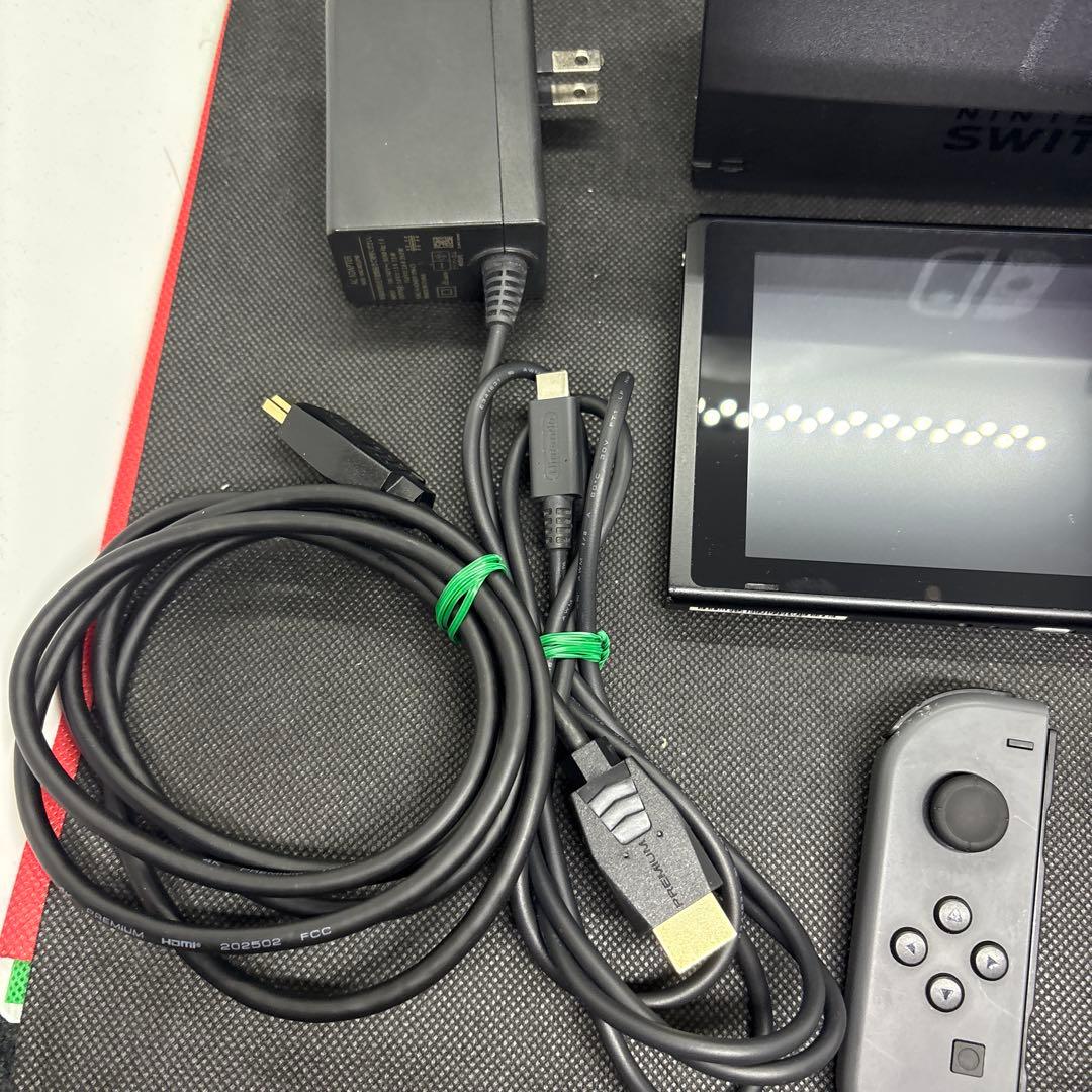 Nintendo Switch 本体 + 付属品　バッテリー強化