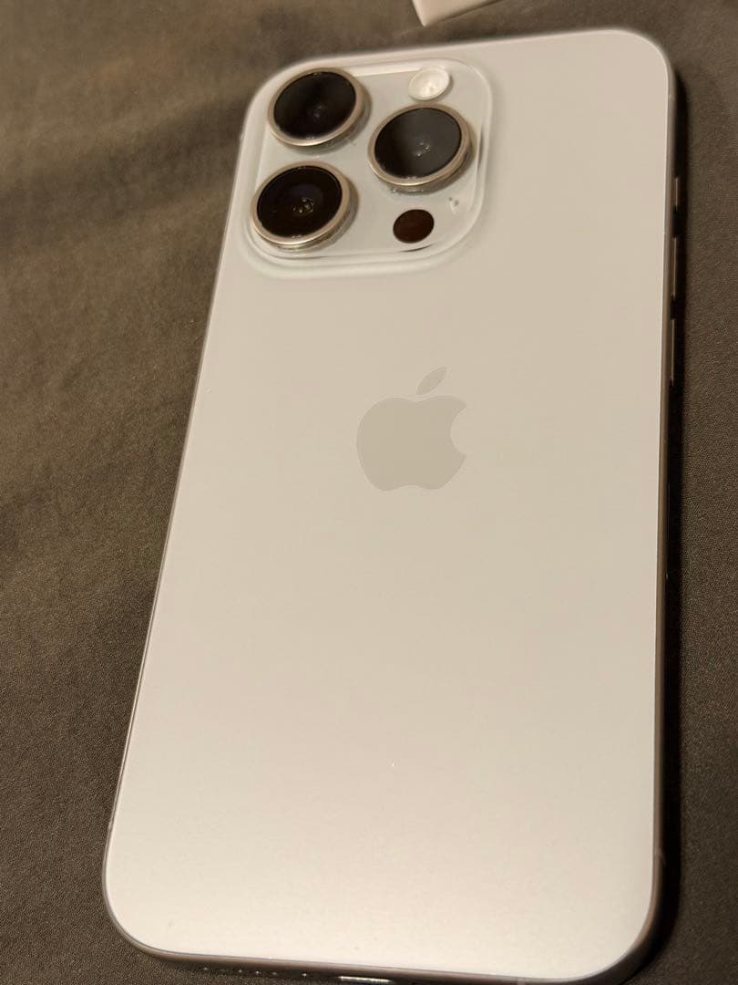 iPhone 15 Pro 本体　256GB SIMフリー