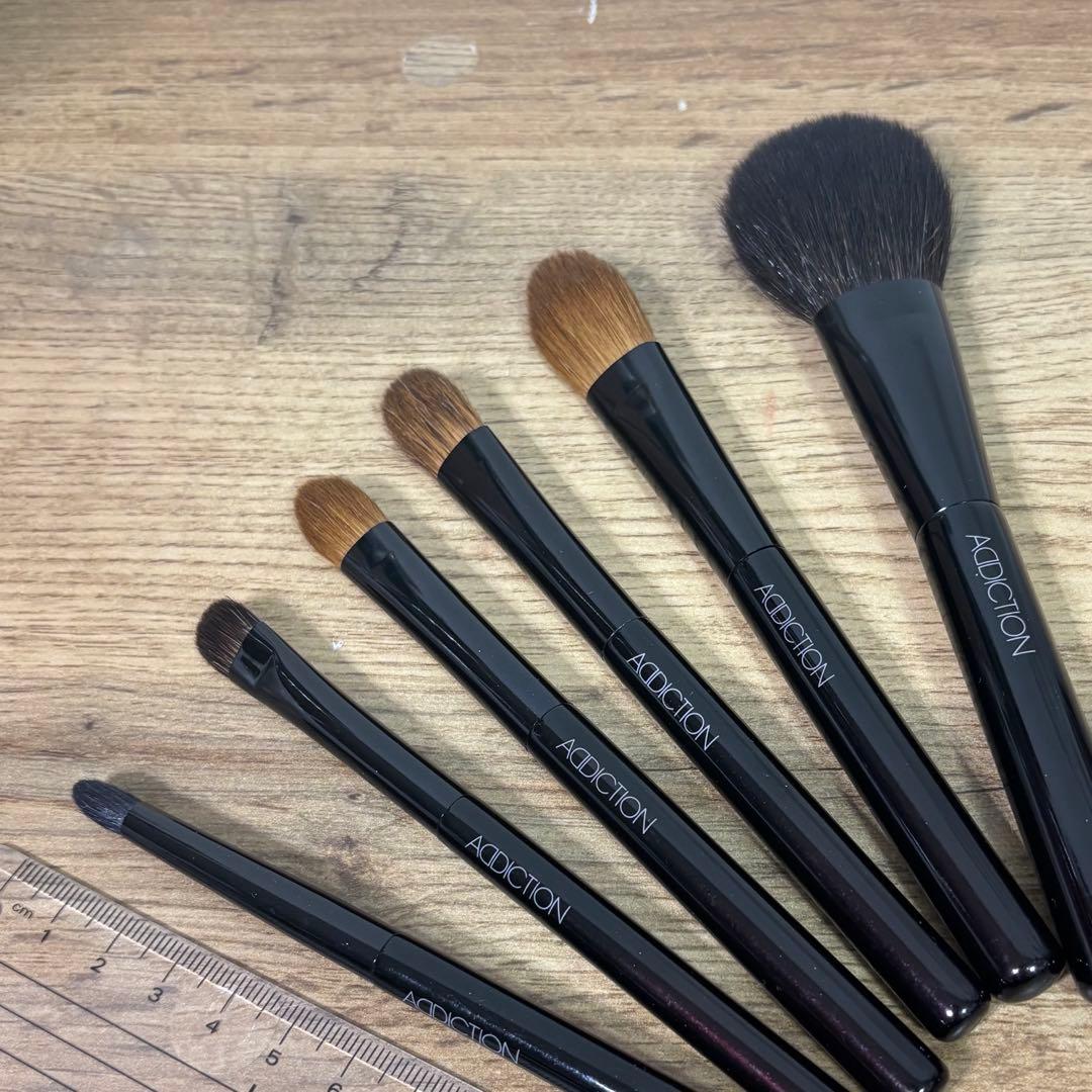 未使用 アディクション ブラシ セット