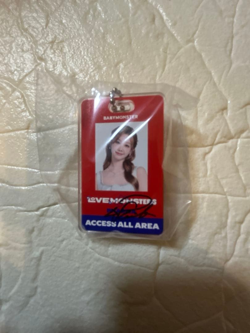 （超希少）BABYMONSTER ベビモン カプセルトイ パリタサイン入り