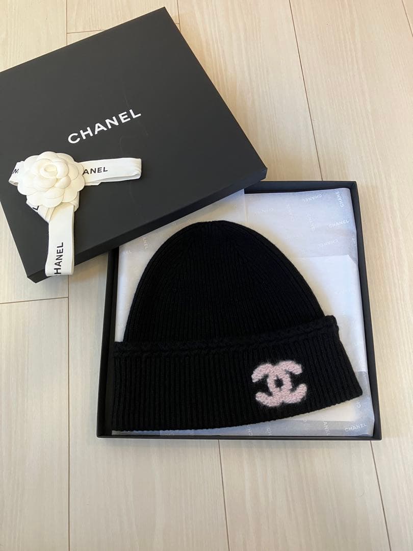CHANELニット帽❤︎ブラック&ピンク　25B 最新作