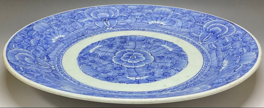 古伊万里　線描大皿　蛸唐草　染付　大明成化年製　　箱付　d991