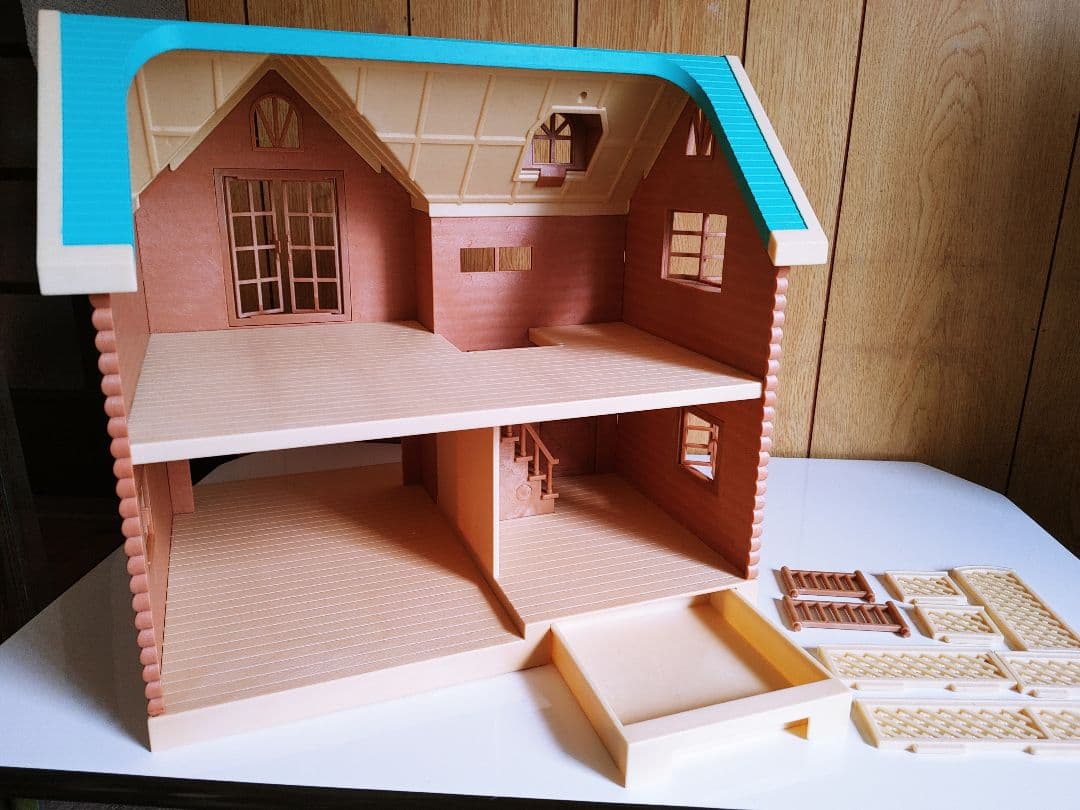 大幅値下げ　シルバニアファミリー　ぶどうの森のお家　海外版