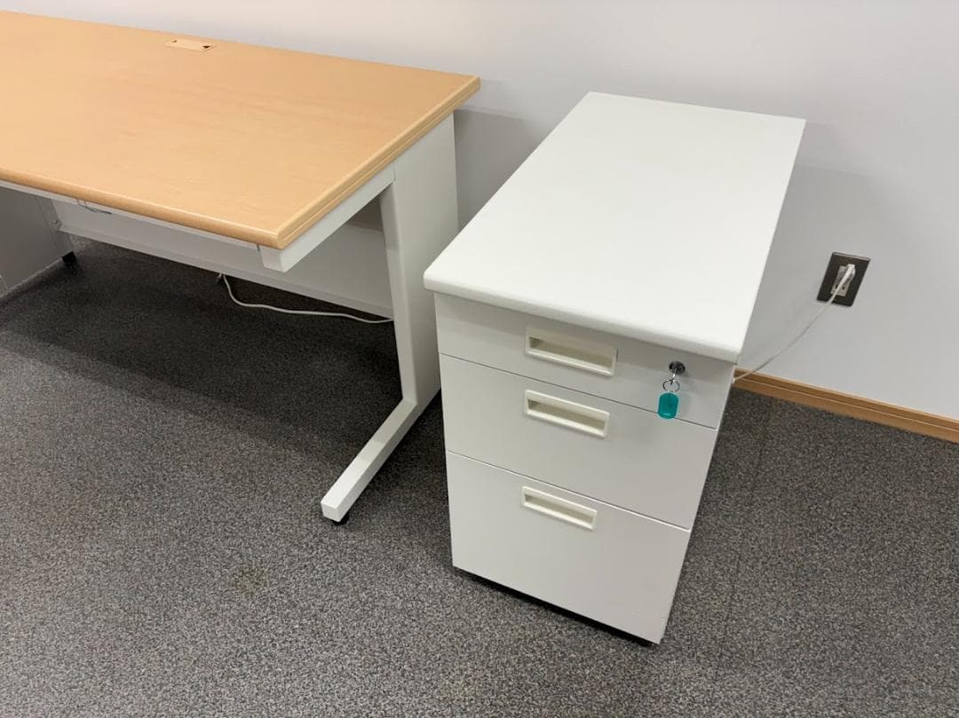 【バラシ/引き取り限定】デスク・サイドチェストセット 木目 【堺市】②