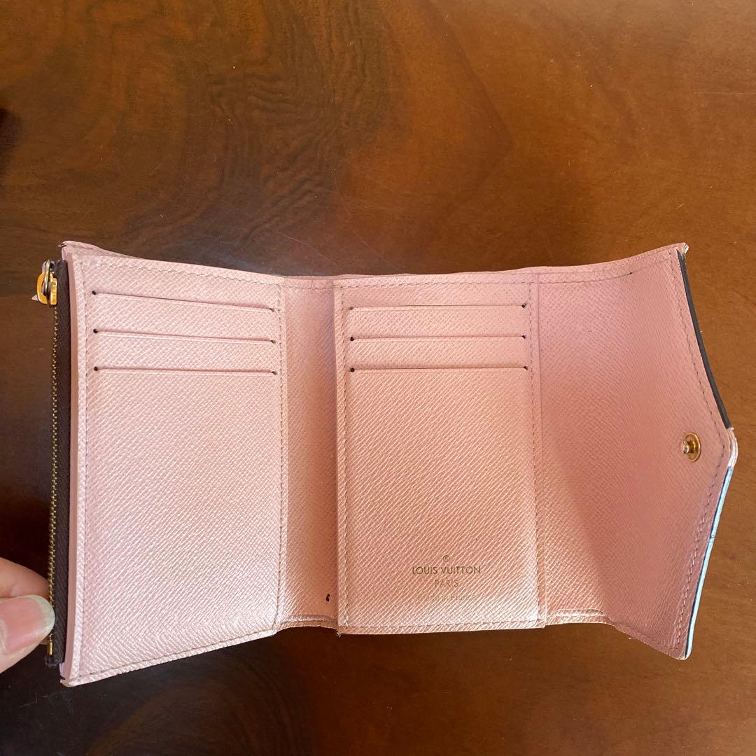 ルイヴィトン ポルトフォイユ ヴィクトリーヌ 三つ折り財布
