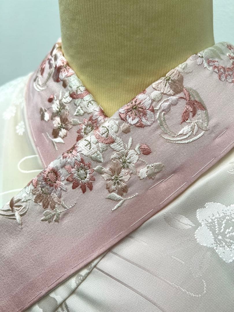 小柄な方に　振り袖　フルセット　別誂長襦袢付　ピンク　成人式　金彩　刺繍　707