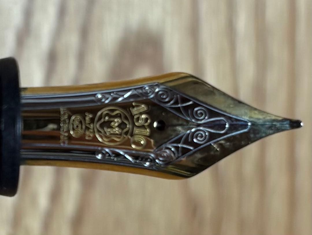 MONT BLANC 万年筆 黒 インク瓶付き 4810 Au750