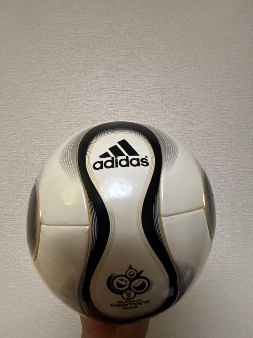 adidas TEAMGEIST 2006年 ドイツワールドカップ公式球