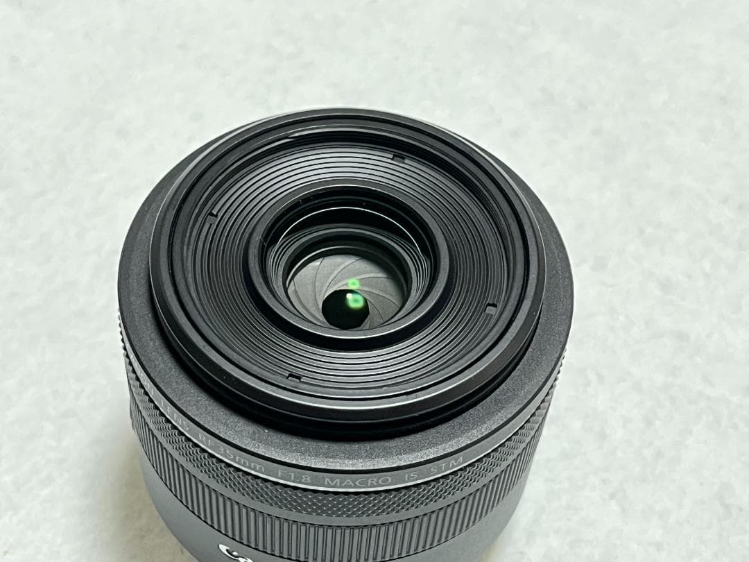 【美品】Canon RF35mm F1.8 マクロ IS STM