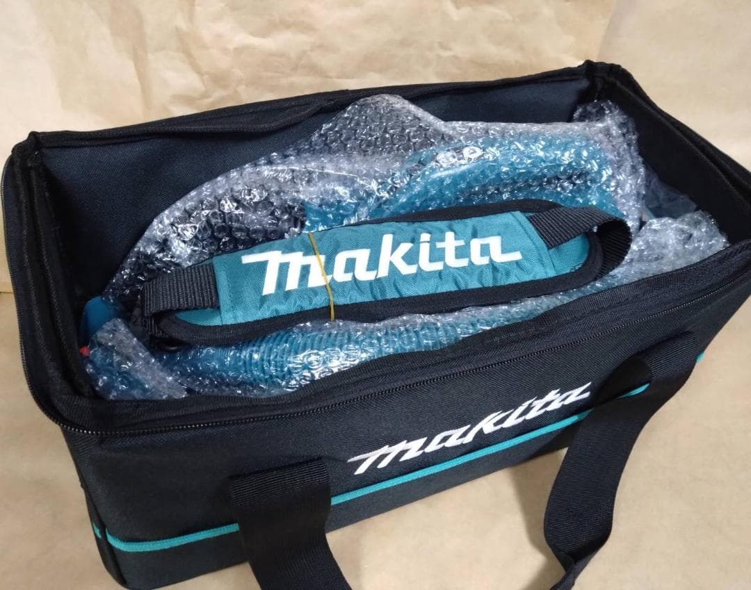 マキタ 18V 充電式クリーナー CL184DZ