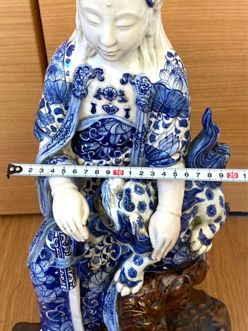 中国美術 職人手作リ陶製青茶獅子觀音像緣起物 榴木台付 高47cm X 23cm