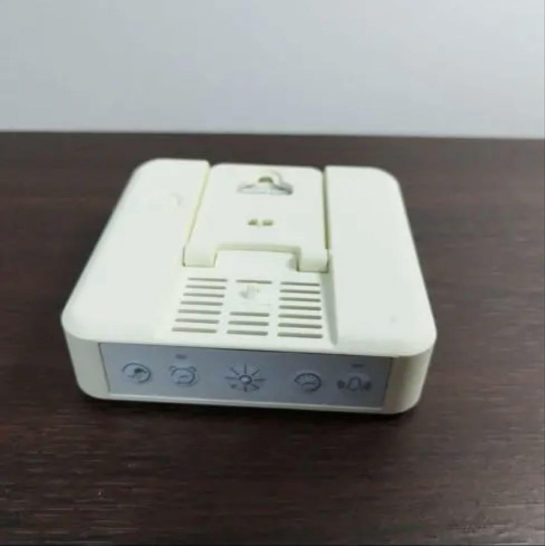 トトノエライト moonmoon デジタル 光 目覚まし 時計 ホワイト