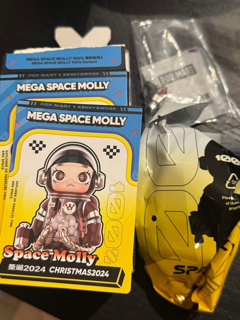 完売品MEGA SPACE MOLLY 400% ➕100%Christmas