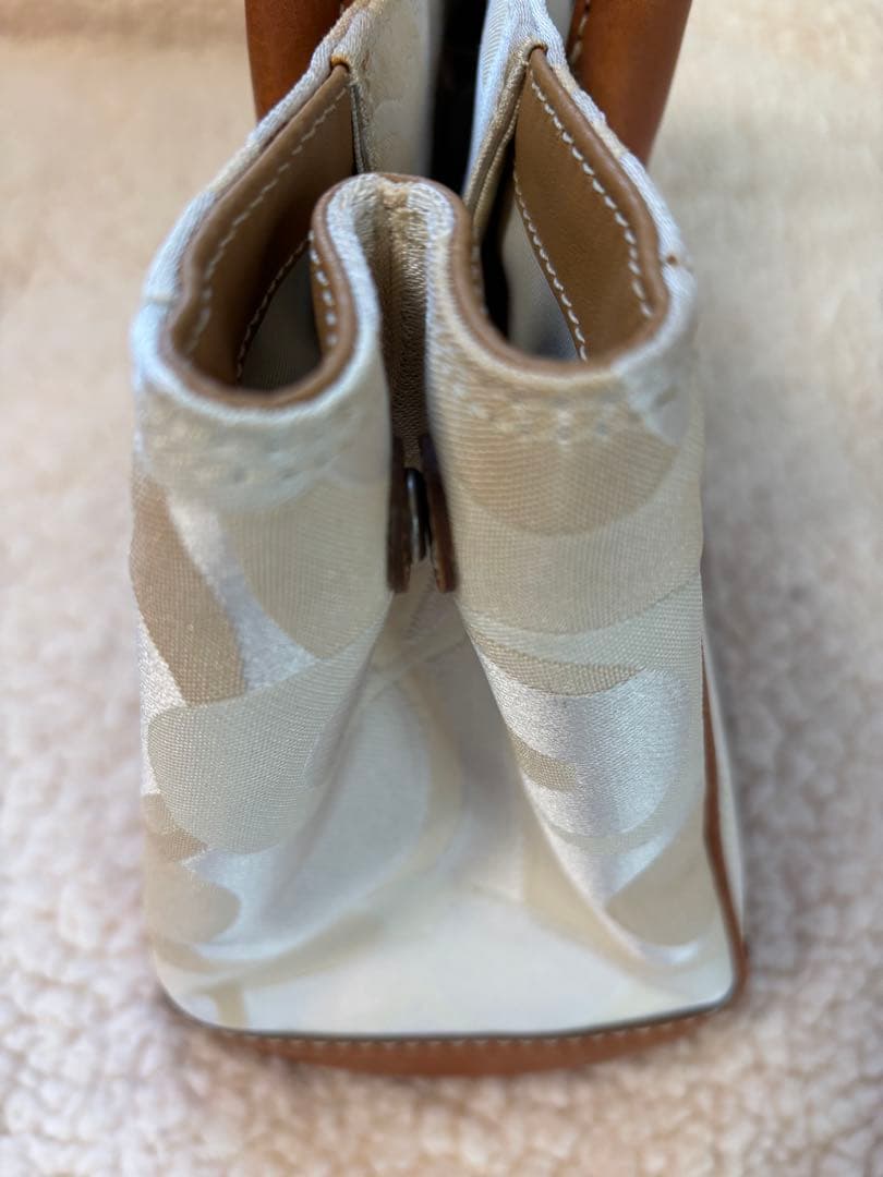 トートバッグ ホワイト/ベージュ 合成皮革