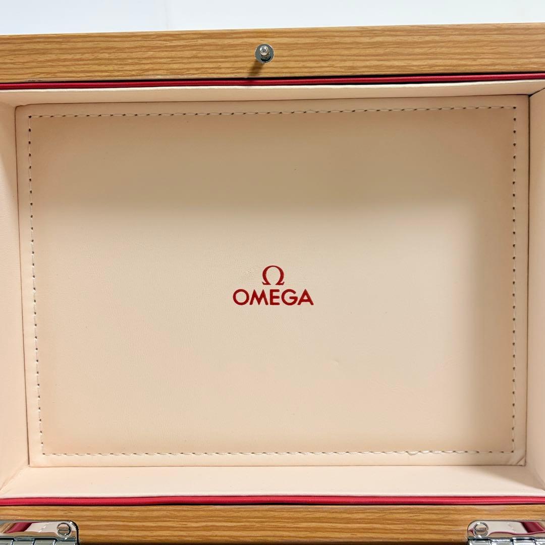 美品　オメガ　腕時計　ウォッチ　ケース　空箱　木目調　現行品