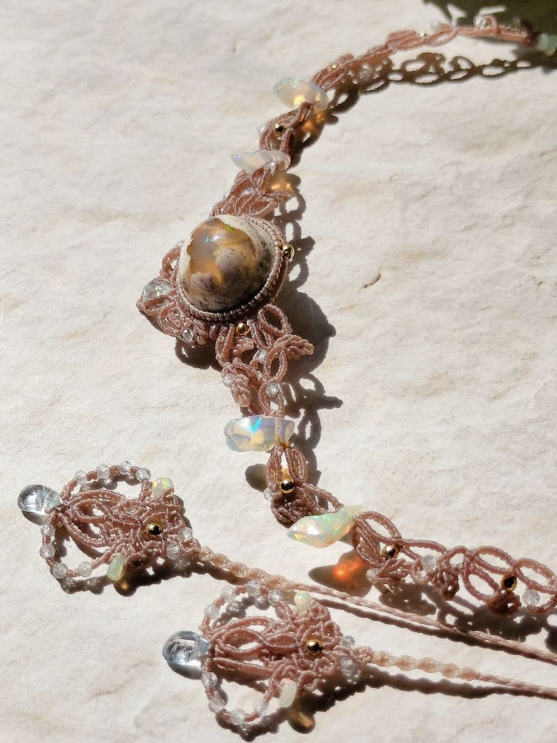 カンテラオパールチョーカーマクラメネックレス✧synchronicity ✡。