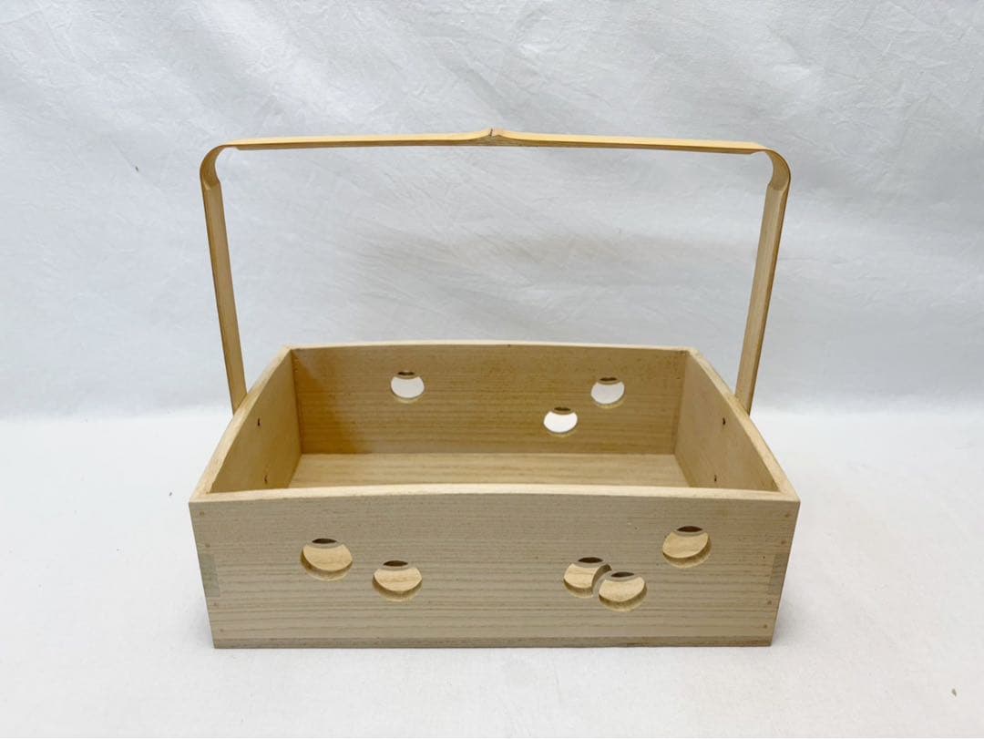 ほぼ未使用 茶道具 桐 一燈好写 つぼつぼ透かし 手持ち莨盆 喫煙具 木工芸