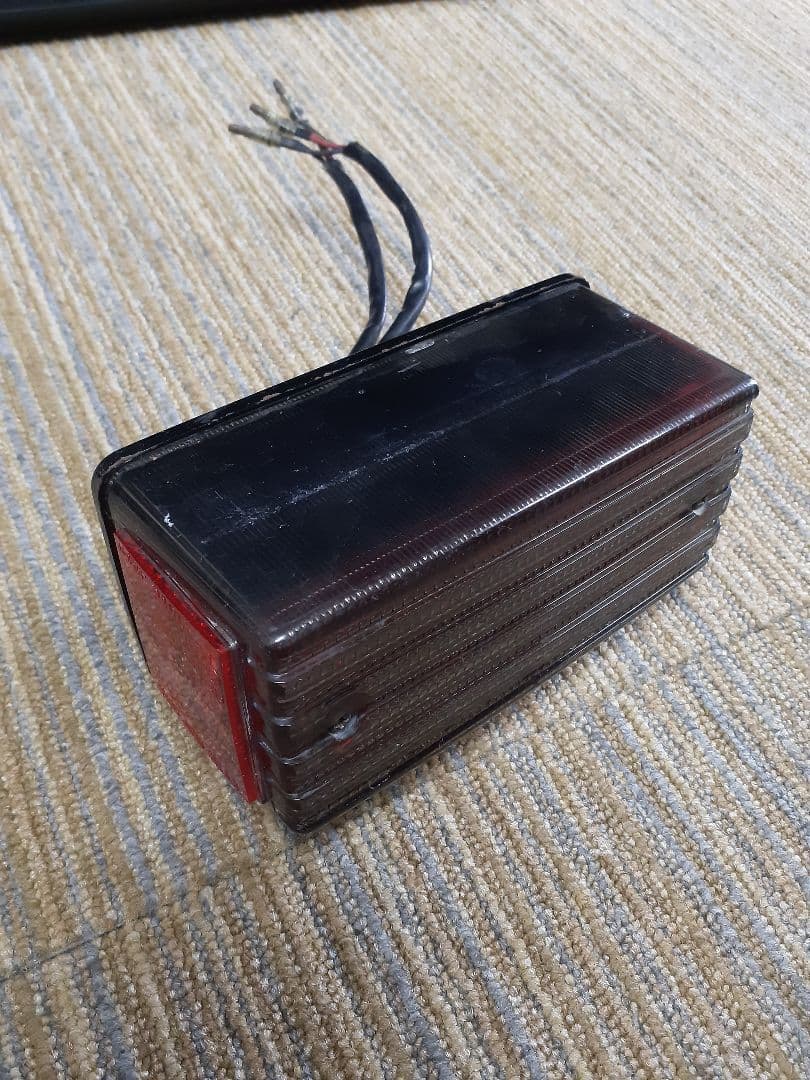 Z400GP テールランプ　中古