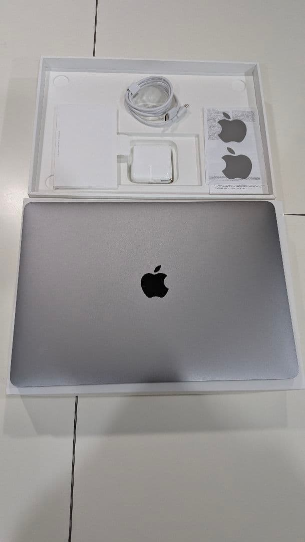 MacBookAir13.3スペースグレイ　M1 SSD256GBメモリ16GB