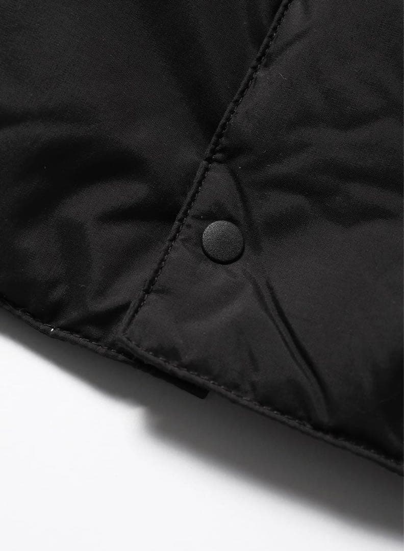 新品 タグ付き NANGA ナンガ ダウンポンチョマフラー ブラック