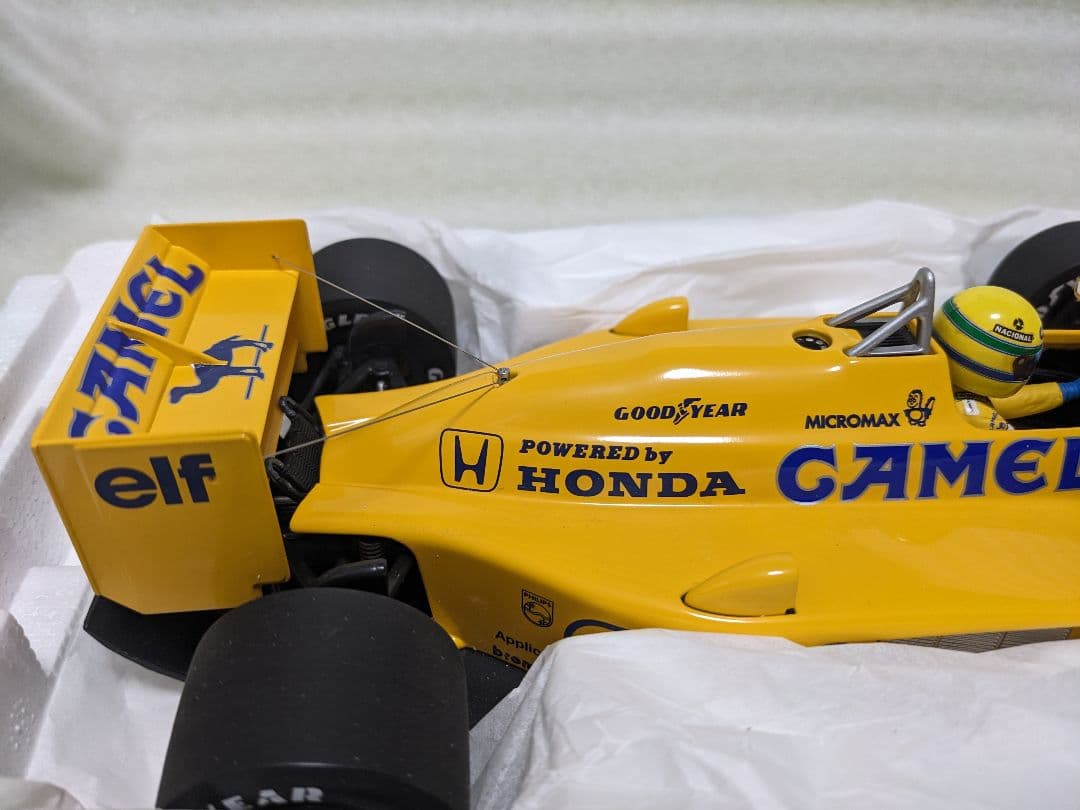 ミニチャンプス Lotus Honda 99T Ayrton Senna