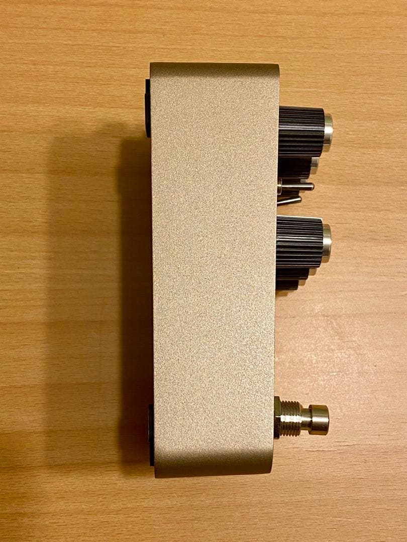 UAFX golden REVERBERATOR 中古