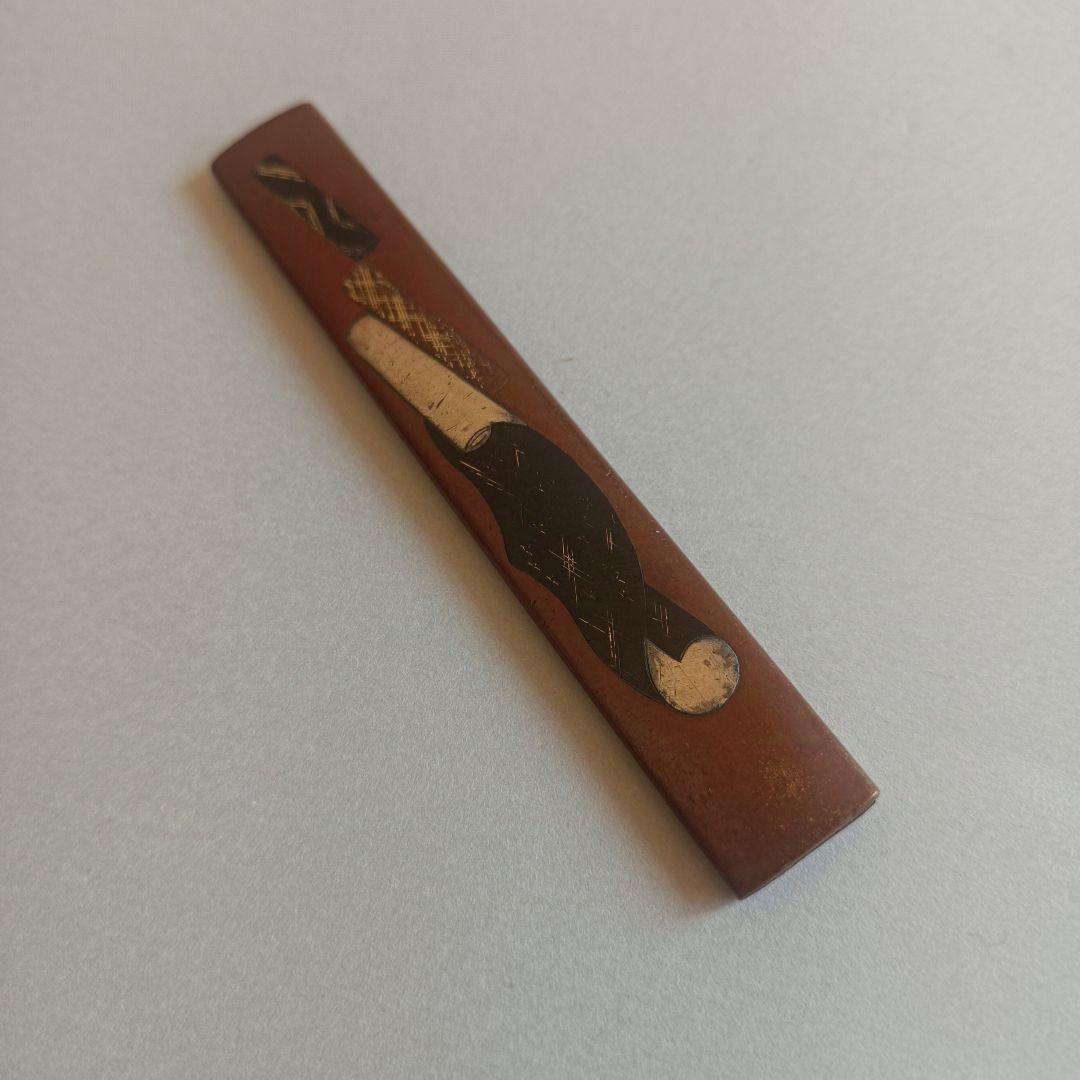 加賀象嵌 巻絹図小柄 金工