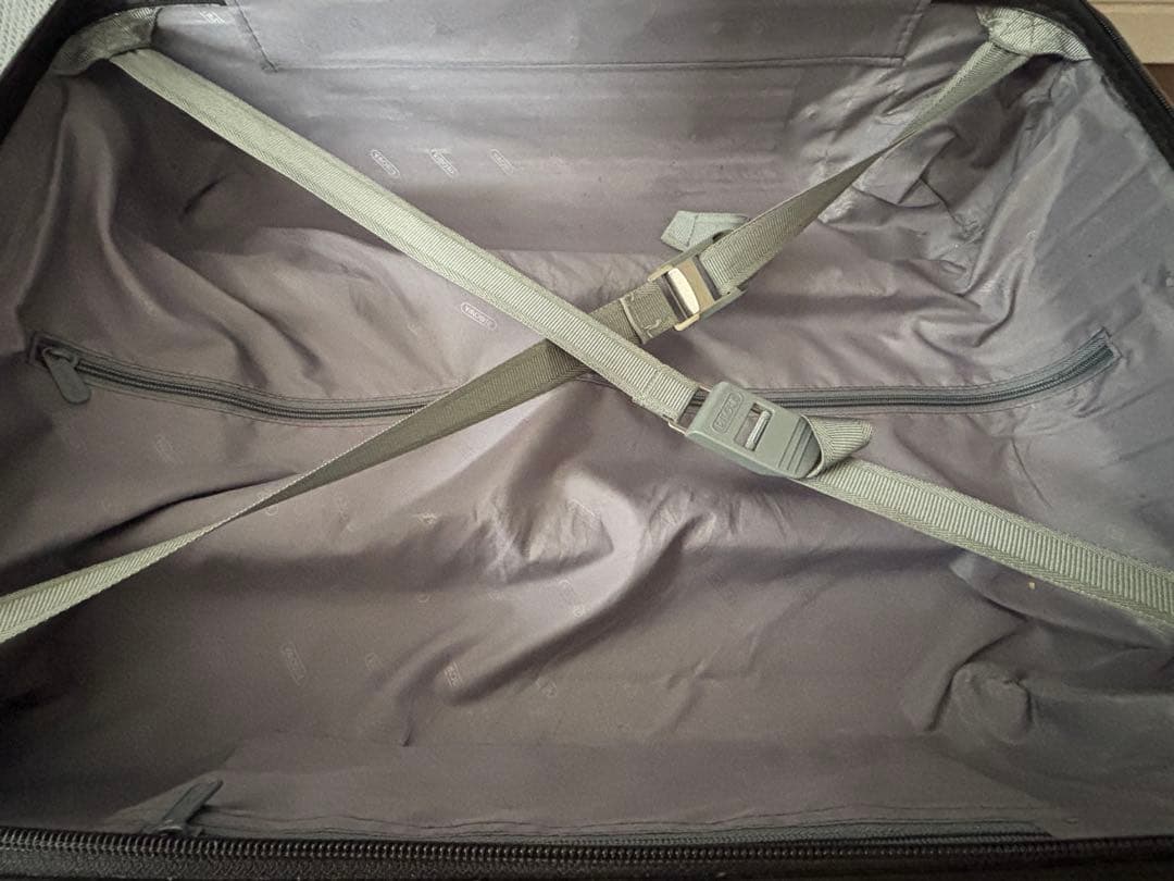 RIMOWA リモワ　ポリカーボネート キャリーケース　32L ジャンク品