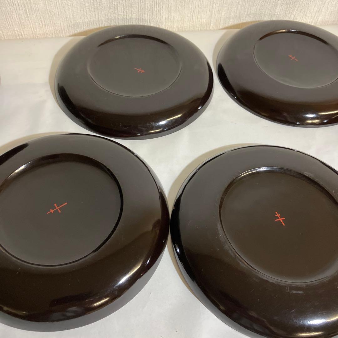 骨董木製漆塗り菓子盆１５枚（直径１７．５㌢、高さ２㌢、重さ９２㌘）