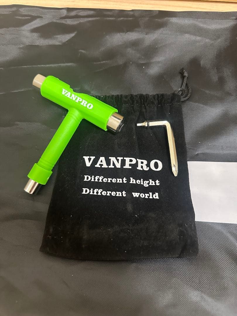 FESN Penny 22インチ BLACKOUT スケートボード クルーザー