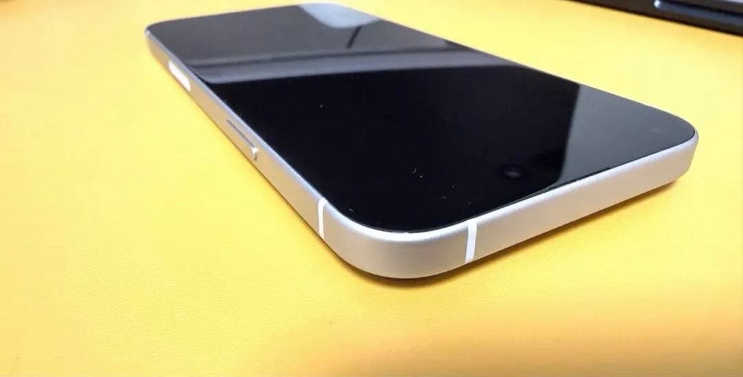 【週末セール】iPhone 15 plus ブルー　超美品　米国版　128GB