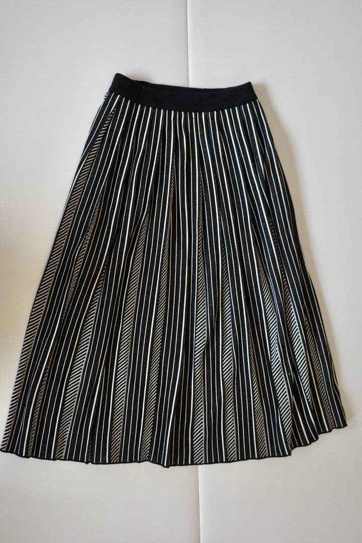 AKIRA NAKA ニットプリーツスカート