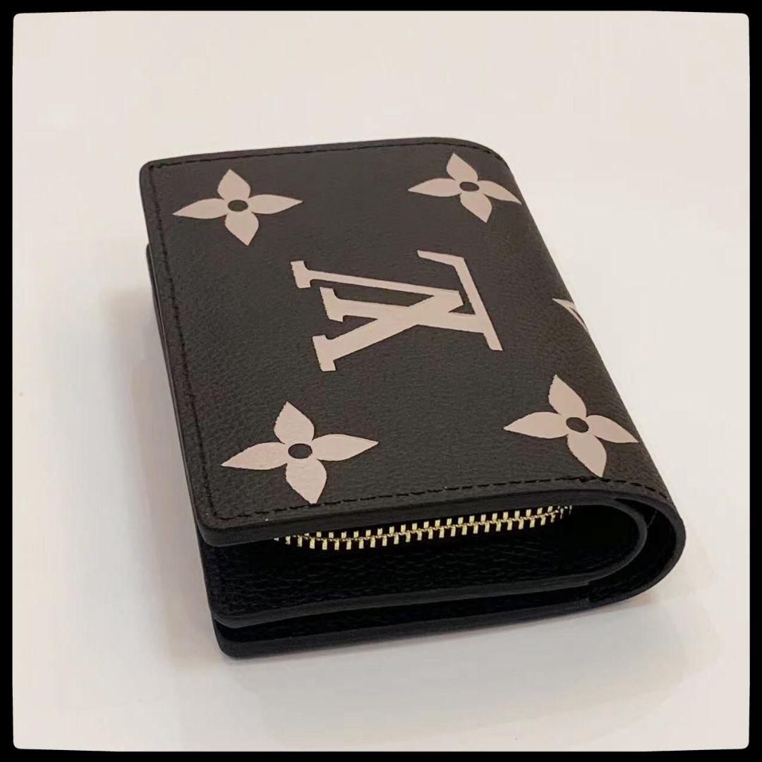 【 箱付き】 二つ折り財布 ブラック