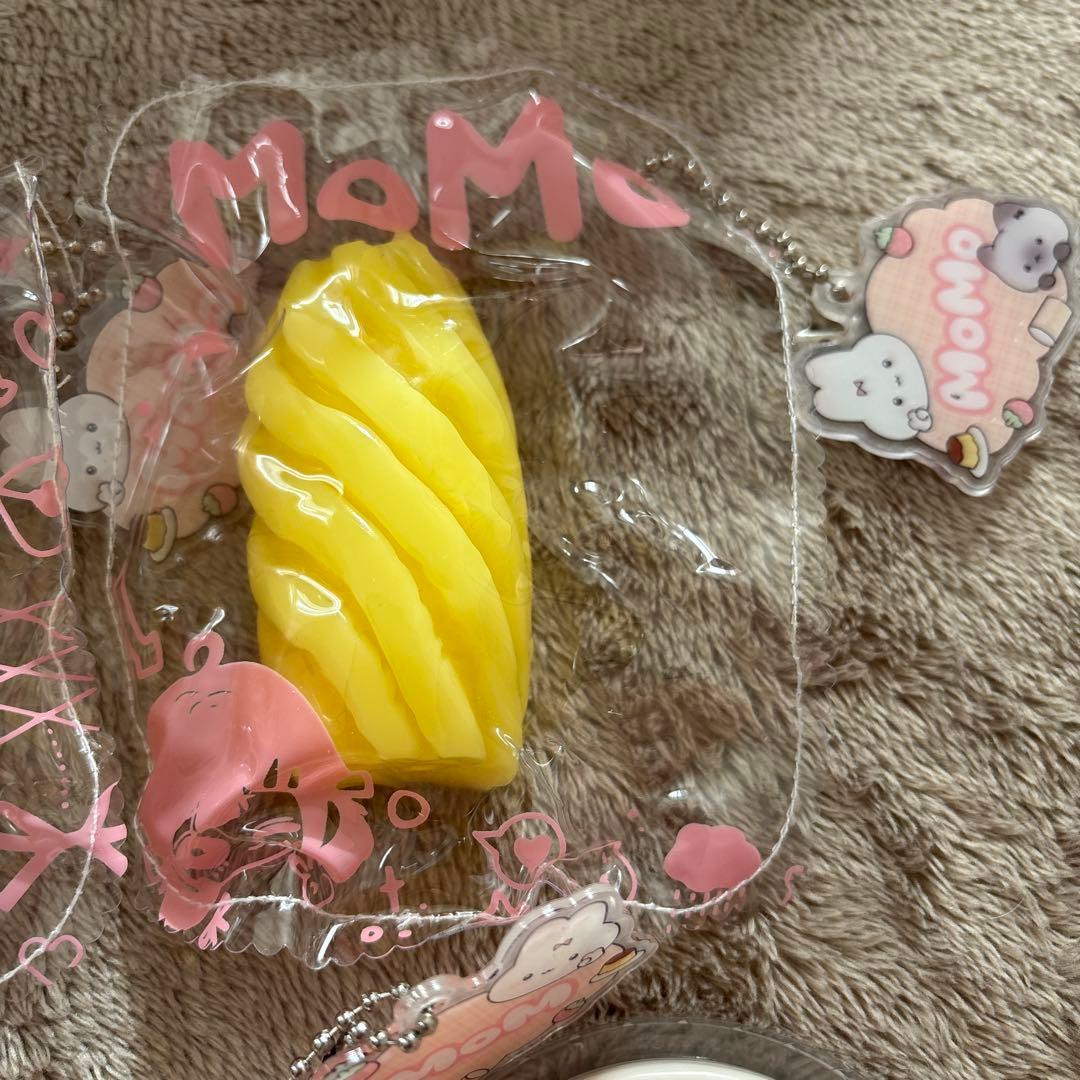 momoスクイーズ 朝食セット