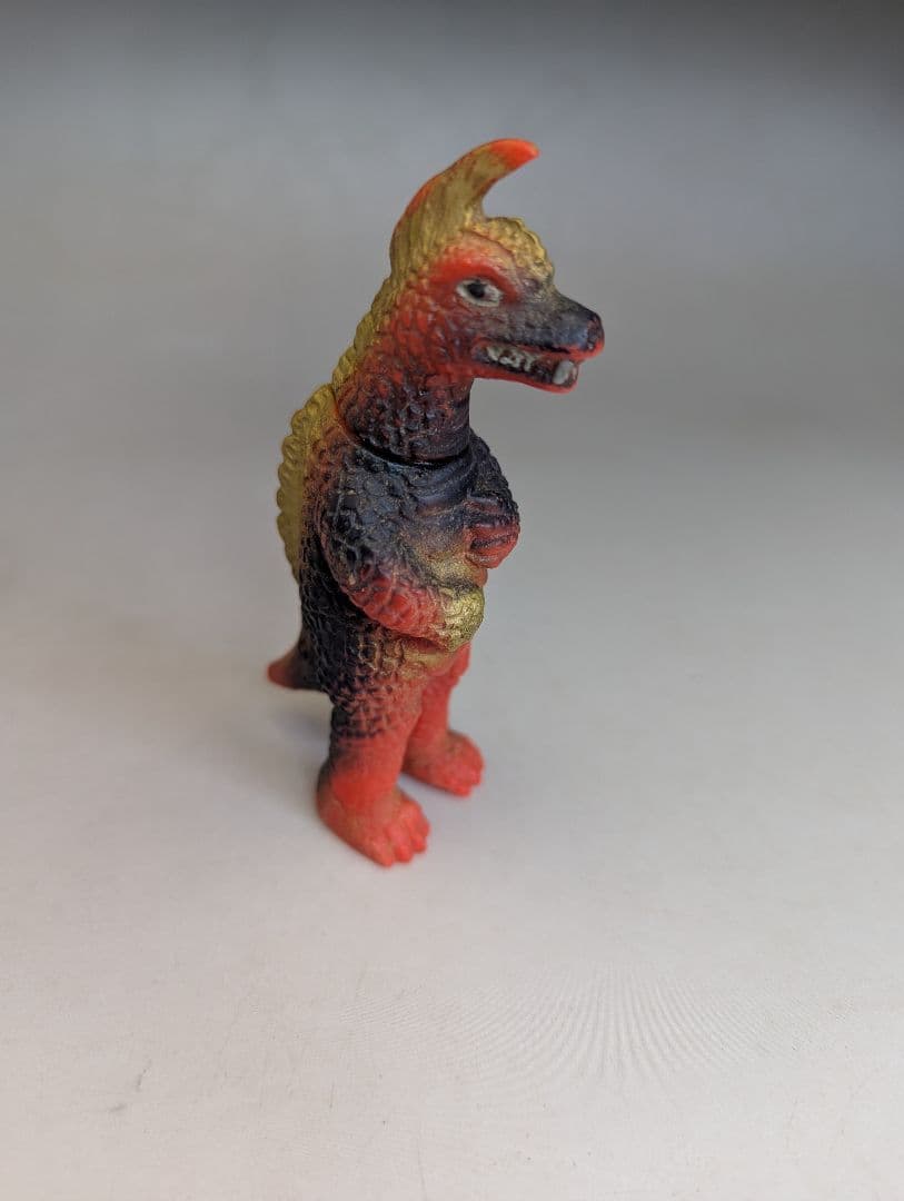 円谷プロ キングザウルス ソフビ