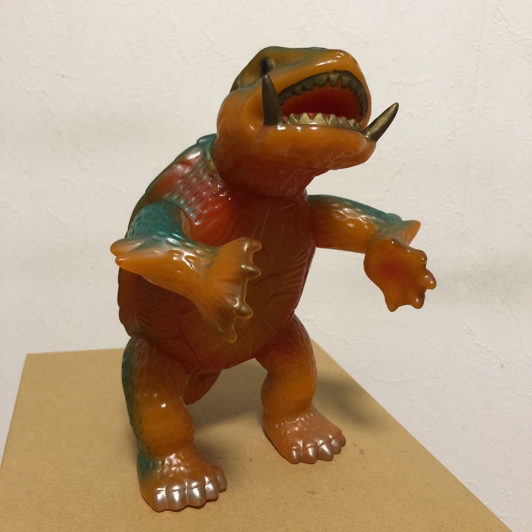 ガメラ　旧タイプソフビ　レア限定カラー　マルサン復刻版