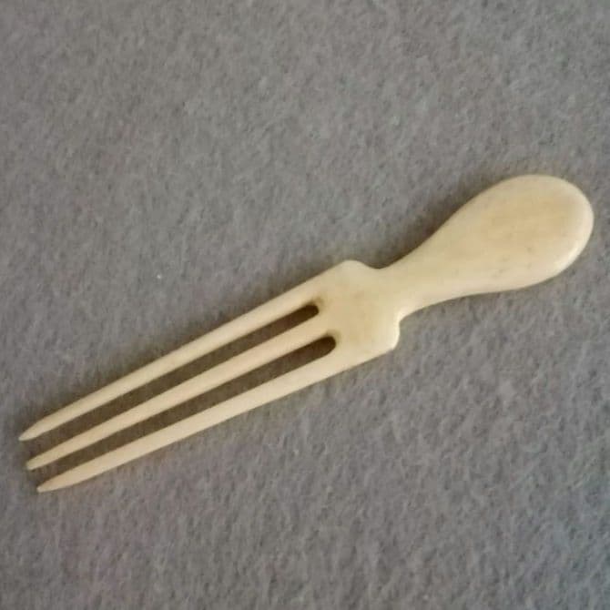 逸品　身嗜み道具②懐中道具　江戸期　明治時代　骨　鉄地　大奥　和骨董アンティーク