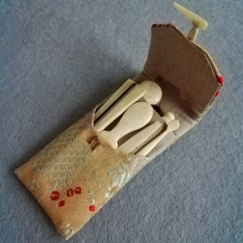 逸品　身嗜み道具②懐中道具　江戸期　明治時代　骨　鉄地　大奥　和骨董アンティーク