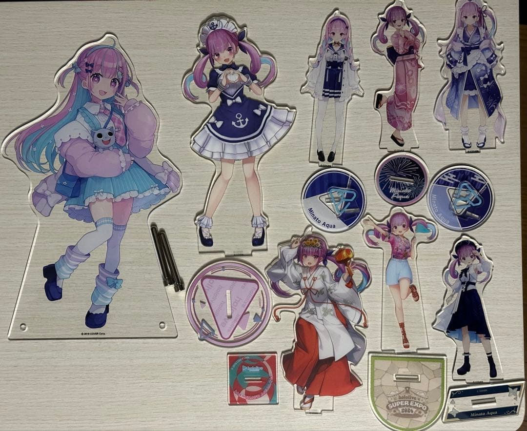 写真5枚目まであり　ホロライブ　湊あくあ　まとめ売り　アクリルスタンド